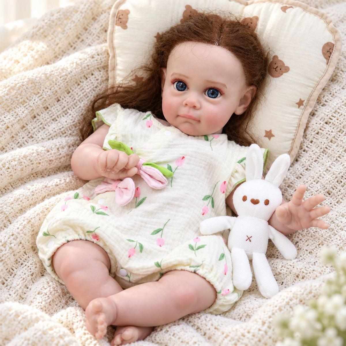 24 inch reborn simulated doll with cloth body and feel, can be used as a birthday gift or a gift for various festivals for children.